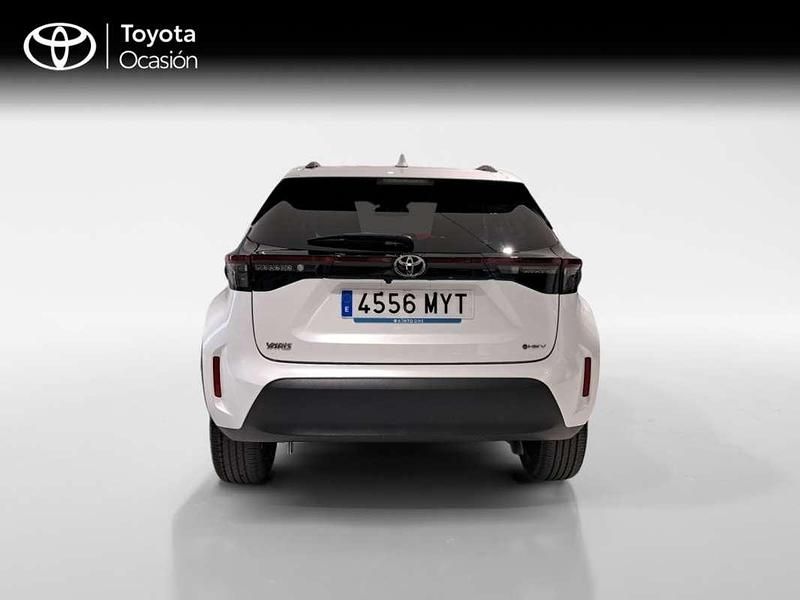 Usado Toyota Yaris Cross Active 116 CV (85 kW) 2025 Blanco SUV