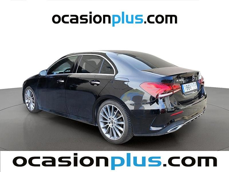 Usado Mercedes A180 136 CV (100 kW) 2020 Negro Berlina