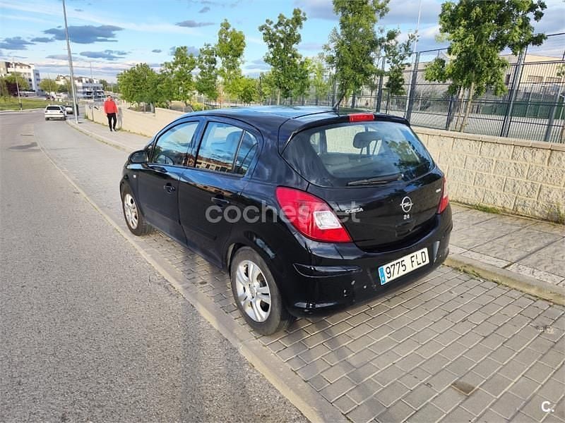 Usado Opel Corsa Essentia 75 CV (55 kW) 2007 Negro Utilitario
