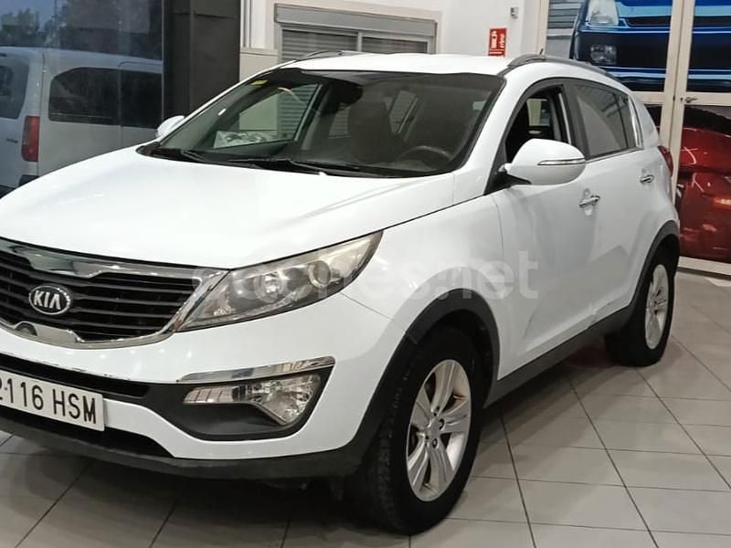 Blanco Usado 2013 Kia Sportage SUV | 7999 € (Precio justo) - Imagen 1/4