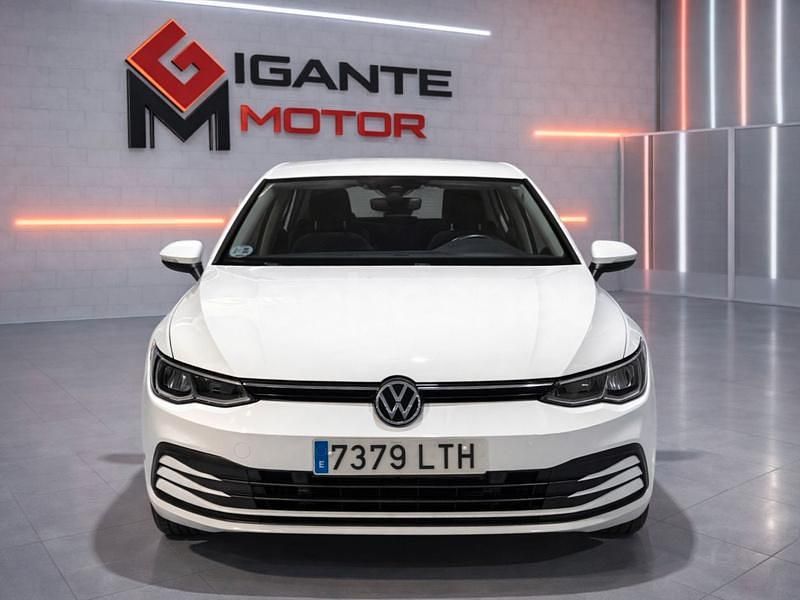 Usado VW Golf VIII 110 CV (80 kW) 2021 Blanco Berlina