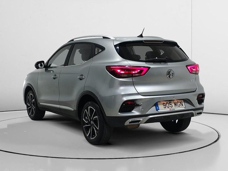 Usado MG ZS Luxury 106 HP (77 kW) 2023 Branco Sedan