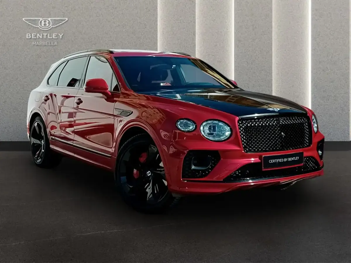 Usado Bentley Bentayga 449 CV (330 kW) 2023 Plateado SUV