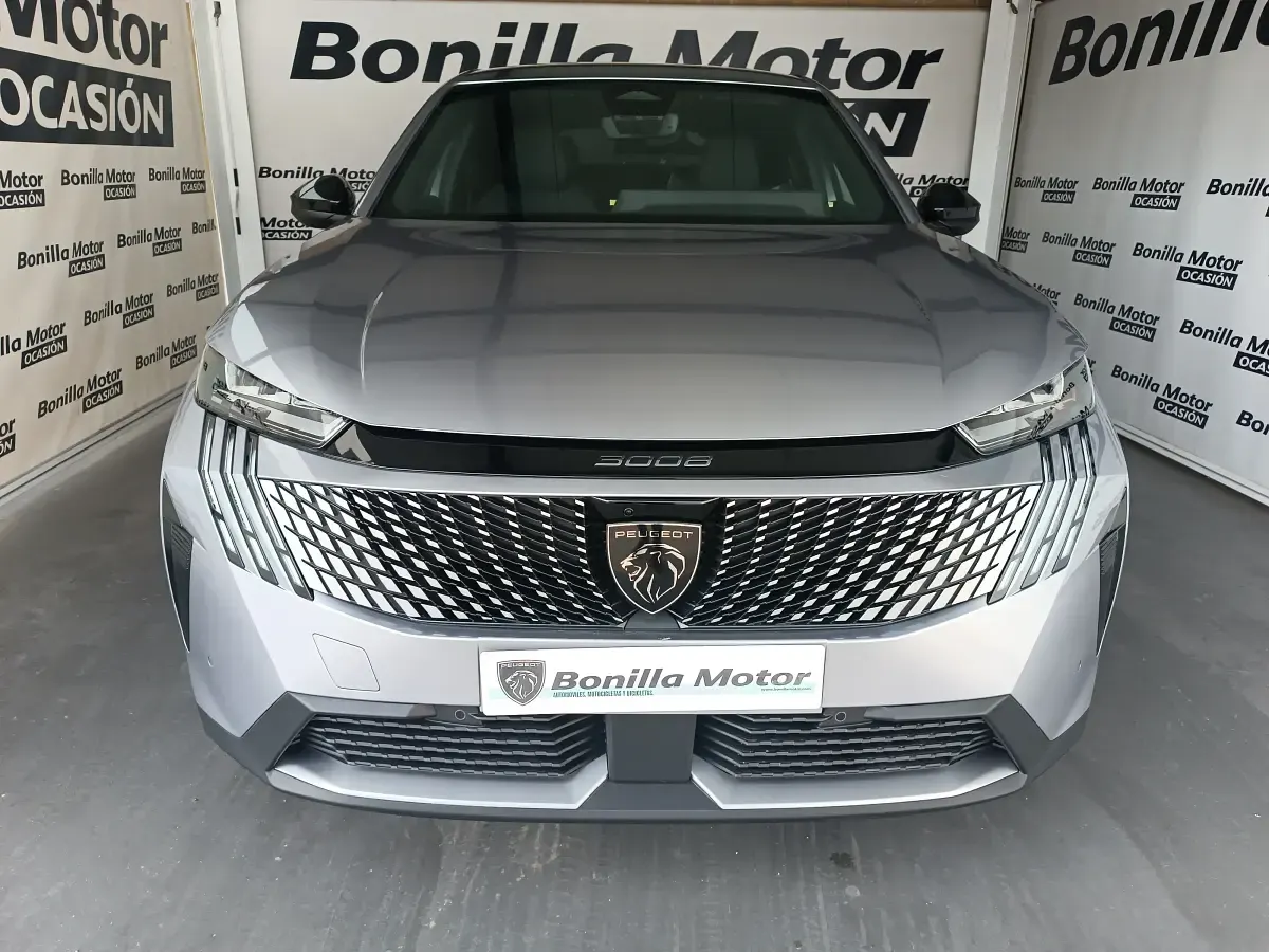 Nuevo Peugeot 3008 Allure 145 CV (106 kW) 2025 Gris SUV