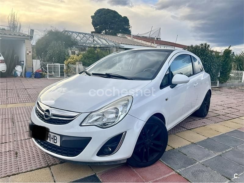 Blanco Usado 2011 Opel Corsa Color Edition Berlina | 4990 € (Precio justo) - Imagen 1/4
