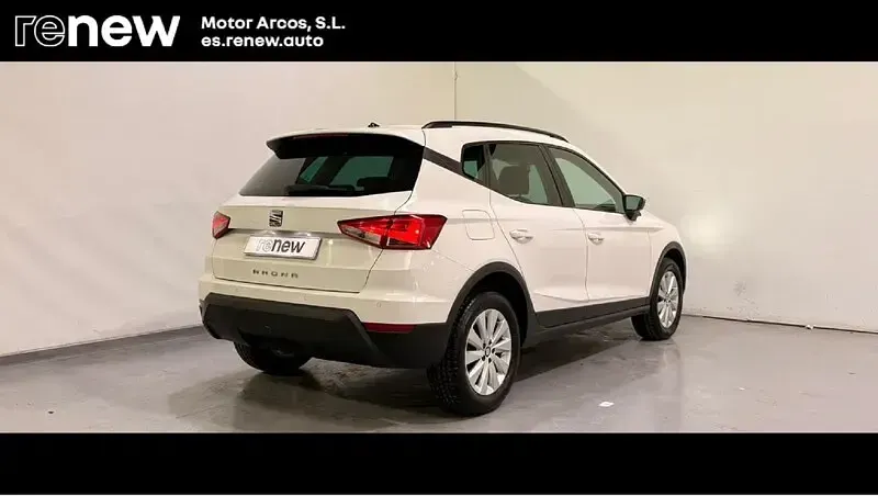 Usado Seat Arona Ecomotive 95 CV (69 kW) 2019 Blanco SUV