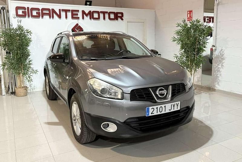Gris / plata Usado 2011 Nissan Qashqai Tekna SUV | 9500 € (Precio justo) - Imagen 1/4
