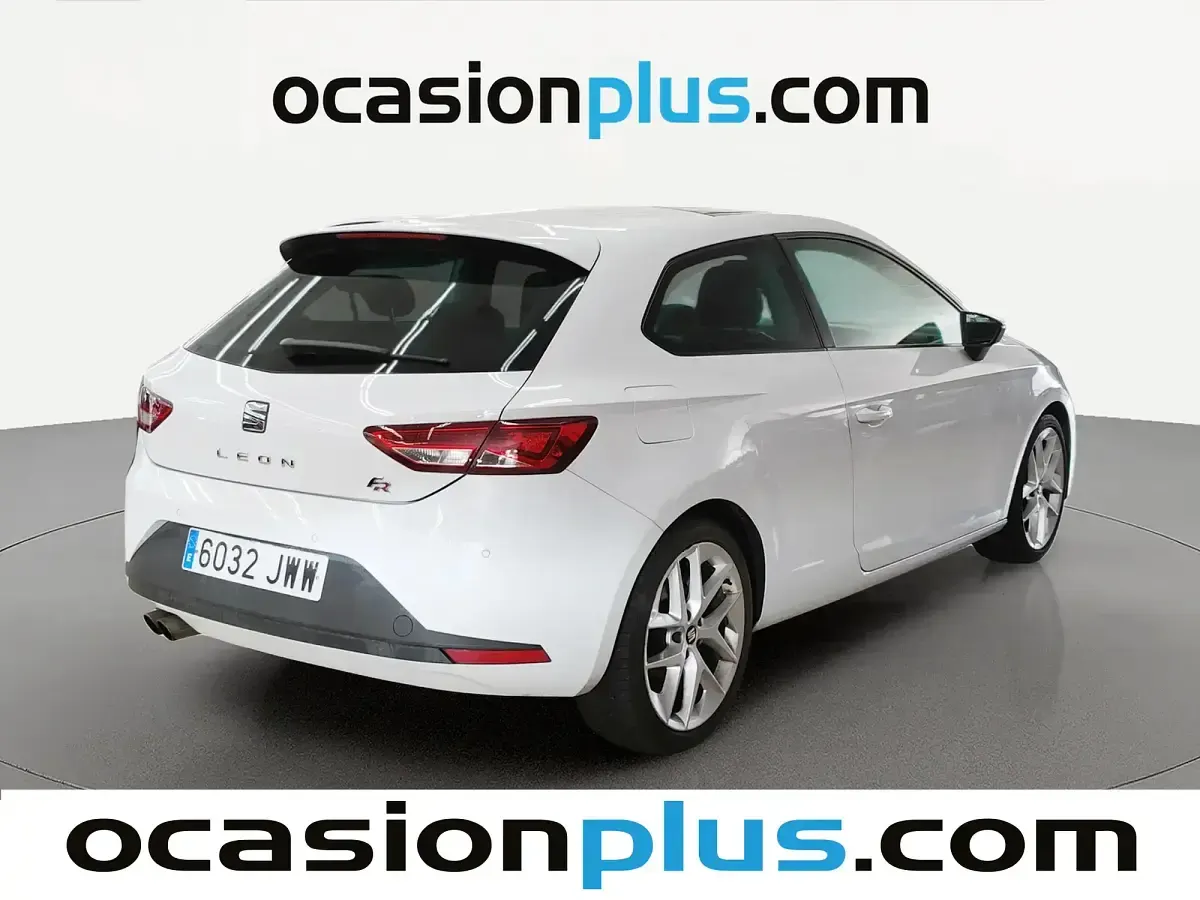 Usado Seat Leon FR 150 CV (110 kW) 2017 Blanco Utilitario
