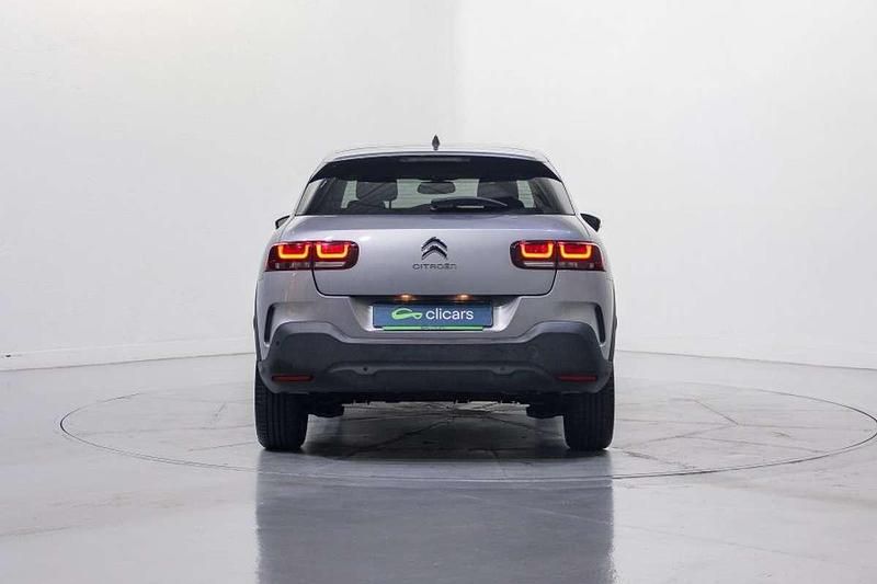 Usado Citroën C4 Cactus PureTech 110 CV (80 kW) 2019 Gris Utilitario