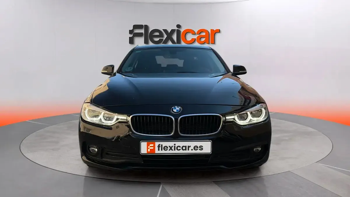 Usado BMW 318 150 CV (110 kW) 2018 Negro Berlina