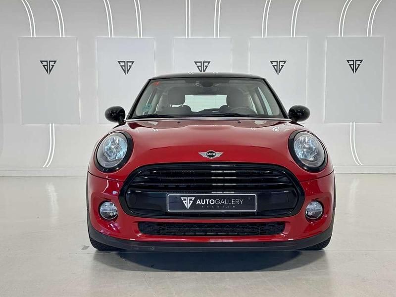 Usado Mini Cooper 136 CV (100 kW) 2017 Rojo Utilitario