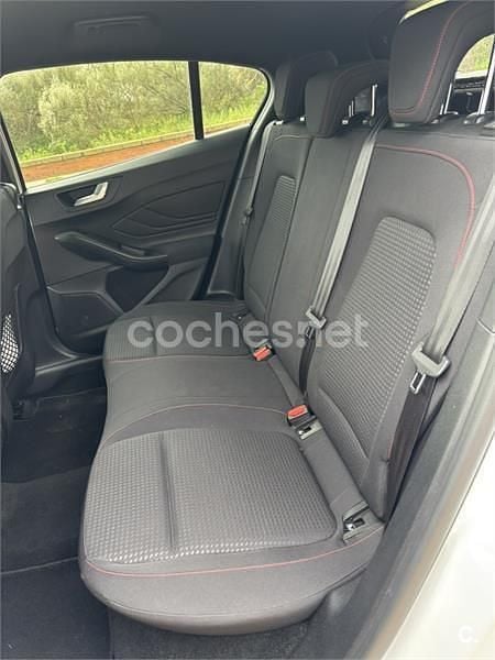 Usado Ford Focus ST-Line 120 CV (88 kW) 2019 Blanco Berlina