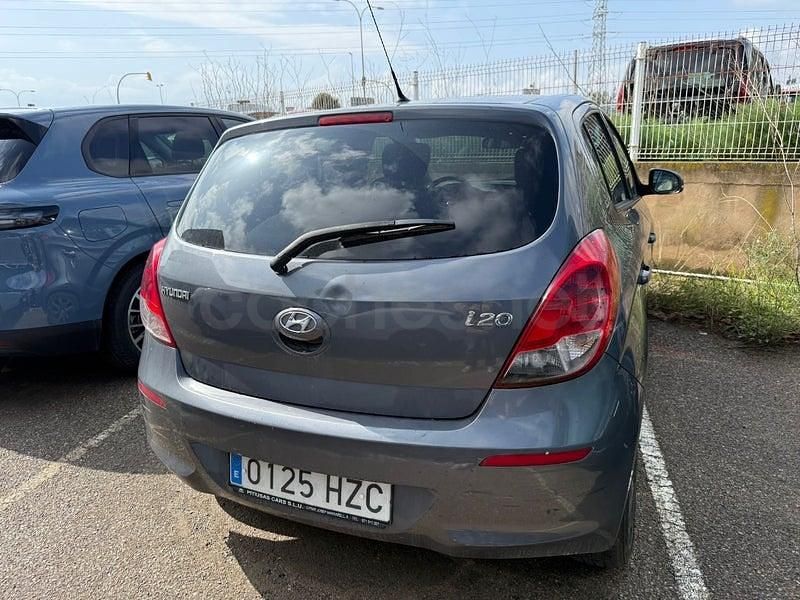 Usado Hyundai i20 84 CV (61 kW) 2014 Azul Utilitario