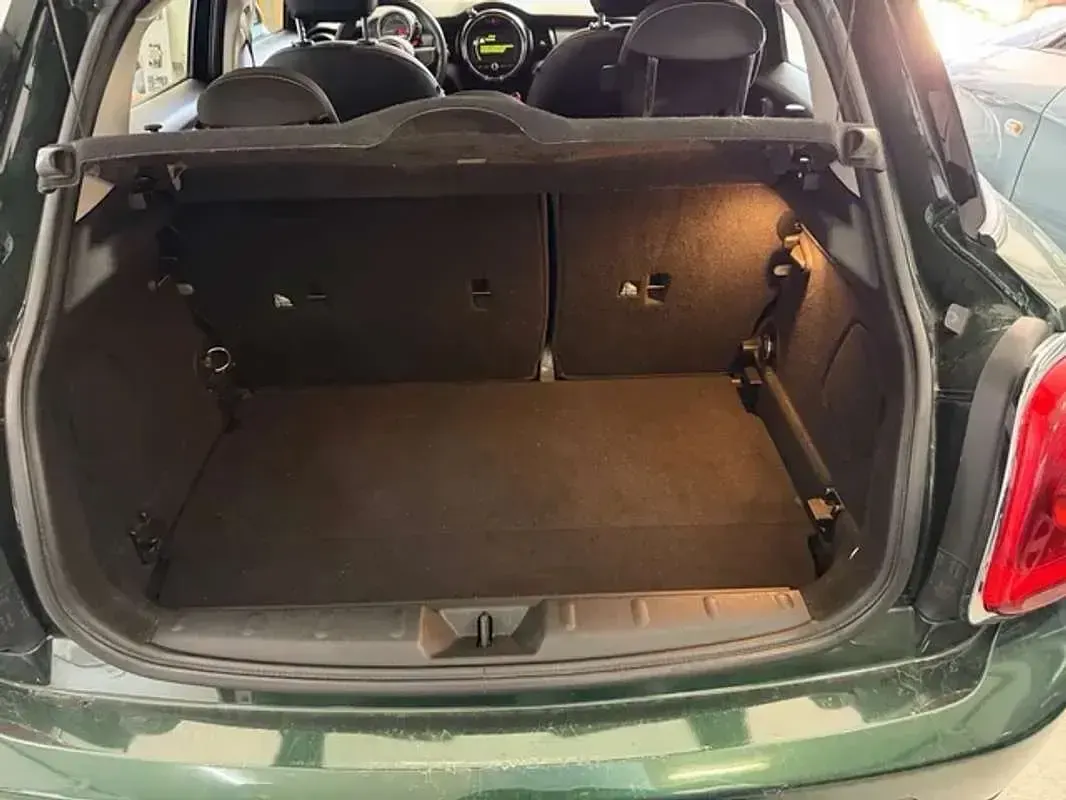 Usado Mini Cooper D 116 CV (85 kW) 2016 Verde Utilitario