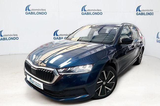 Azul Usado 2021 Skoda Octavia Ambition Familiar | 23.900 € (Precio justo) - Imagen 1/4