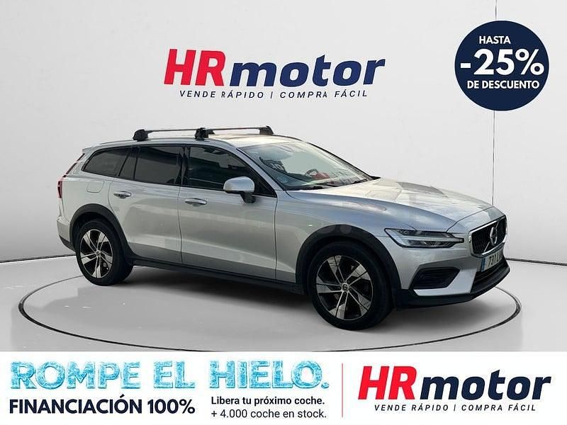 Usado Volvo V60 CC 197 CV (144 kW) 2021 Gris / plata Familiar