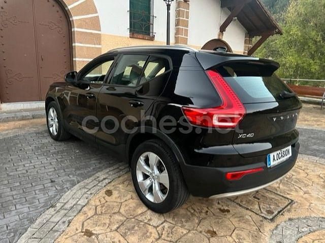 Usado Volvo XC40 Momentum 150 CV (110 kW) 2018 Negro SUV