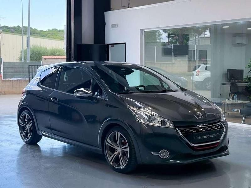 Usado Peugeot 208 GTi 200 CV (147 kW) 2013 Gris Utilitario