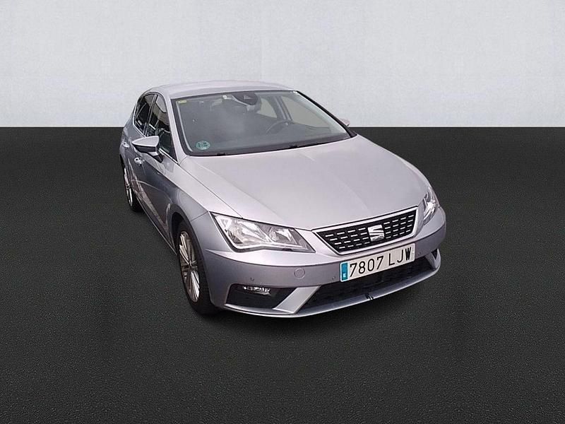 Usado Seat Leon XCELLENCE 150 CV (110 kW) 2020 Gris plata Utilitario