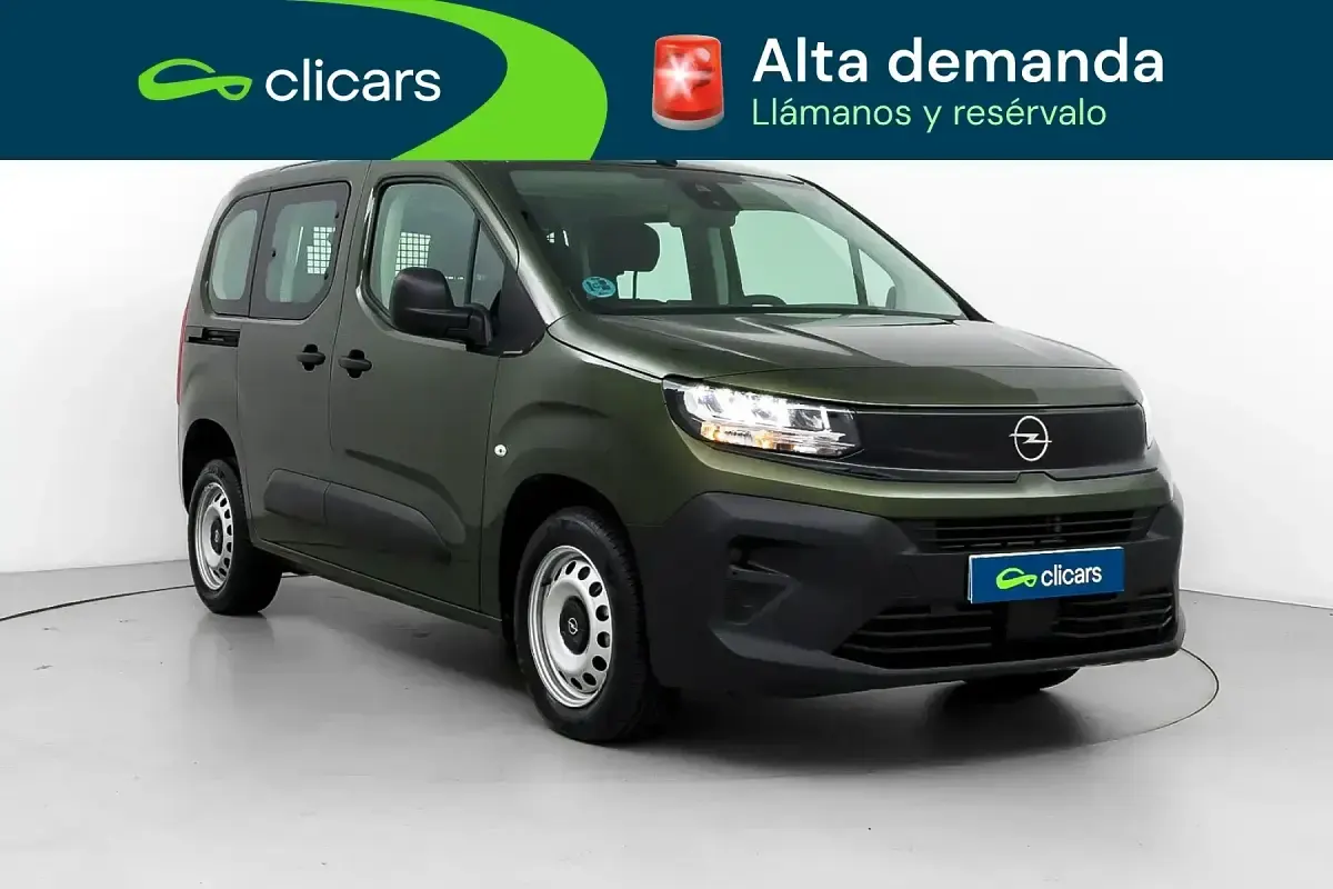 Usado Opel Combo Edition 100 CV (73 kW) 2025 Verde Monovolumen