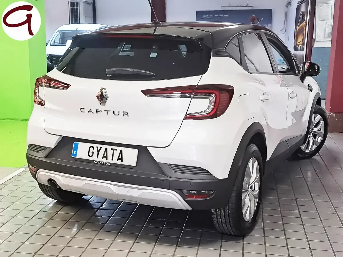 Usado Renault Captur Zen 100 CV (73 kW) 2021 Blanco SUV
