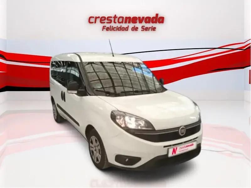 Usado Fiat Doblò 105 CV (77 kW) 2022 Monovolumen