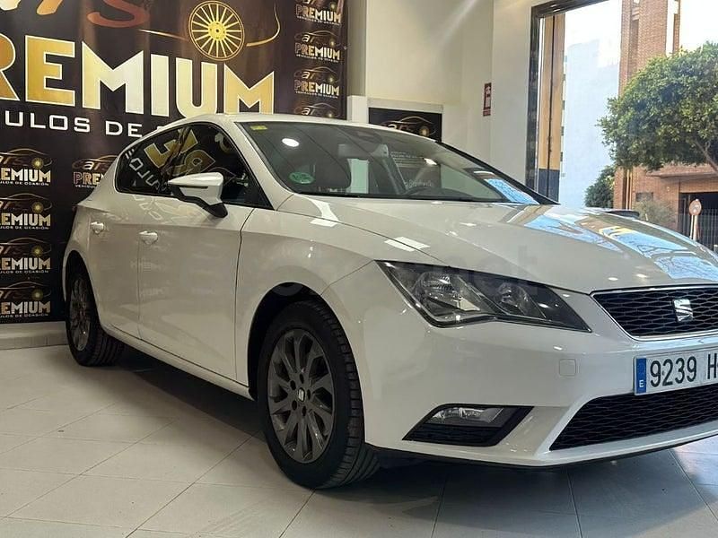 Usado Seat Leon I-Tech 105 CV (77 kW) 2014 Blanco Berlina