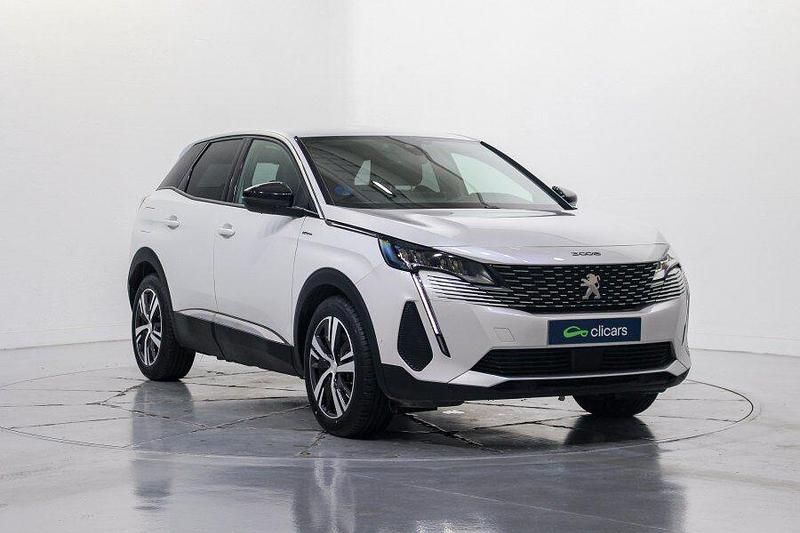 Usado Peugeot 3008 Allure 225 CV (165 kW) 2022 Blanco SUV