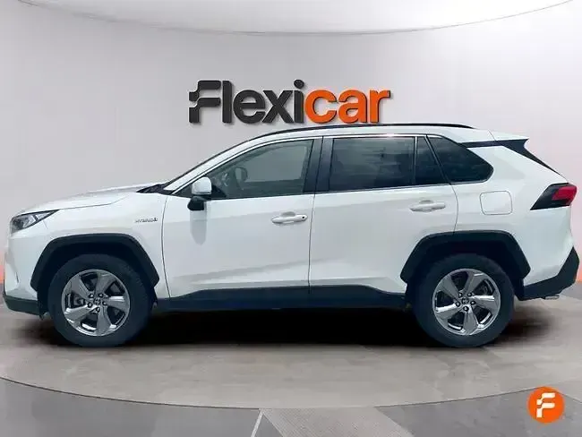 Używany Toyota RAV4 Hybrid Advance 218 KM (160 kW) 2020 Biały SUV