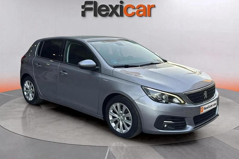 Gris Usado 2020 Peugeot 308 Active Berlina | 8970 € (Buen precio) - Imagen 1/4
