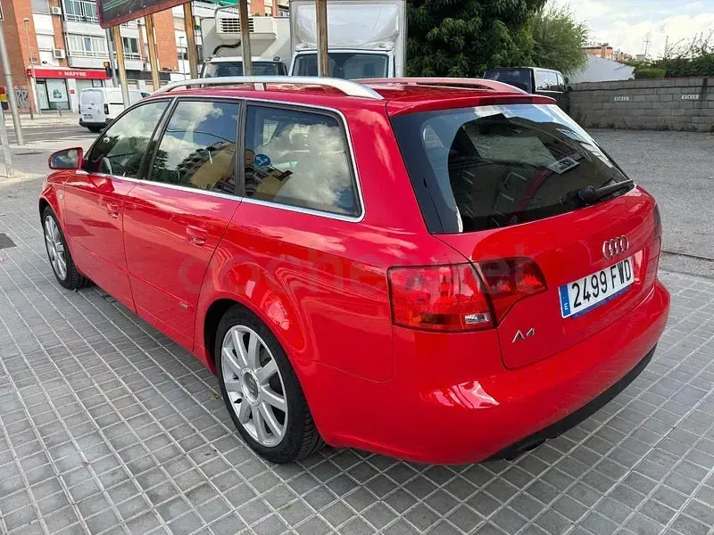 Usado Audi A4 S-Line 140 CV (102 kW) 2007 Rojo Familiar