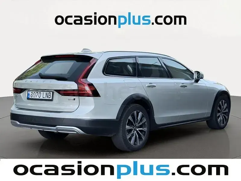 Usado Volvo V90 CC 197 CV (144 kW) 2021 Gris / plata Familiar
