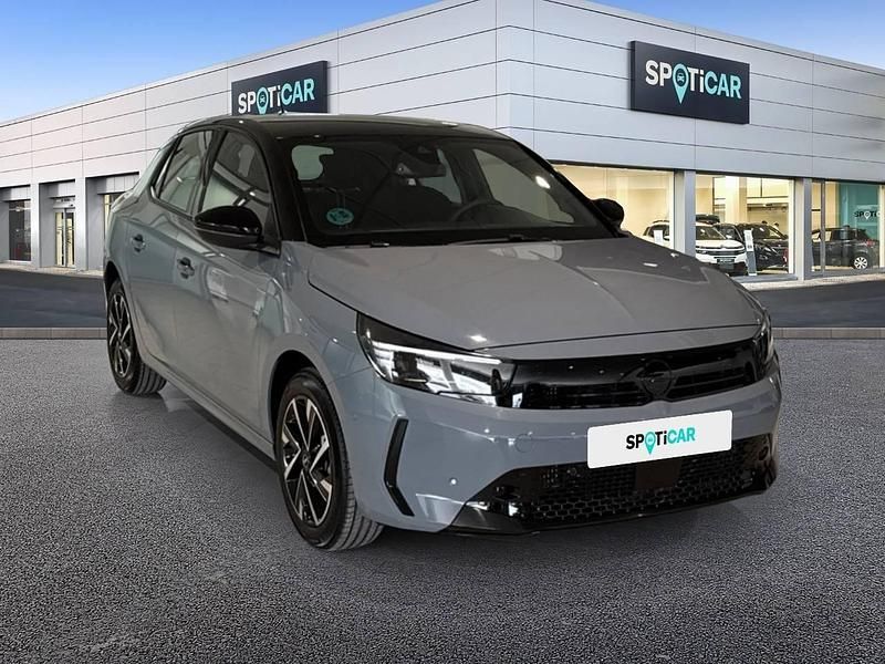 Usado Opel Corsa 101 CV (74 kW) 2025 Gris Utilitario