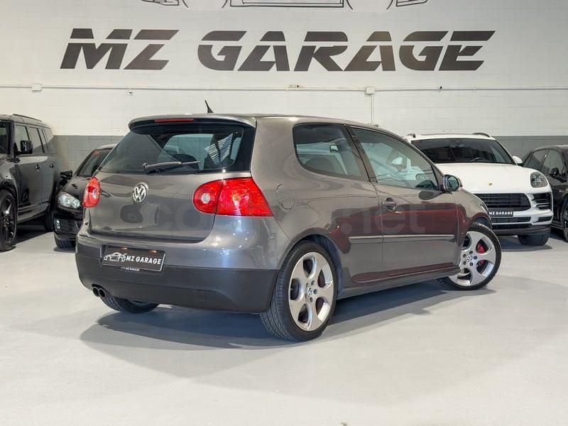 Usado VW Golf IV GTI 200 CV (147 kW) 2005 Gris / plata Berlina