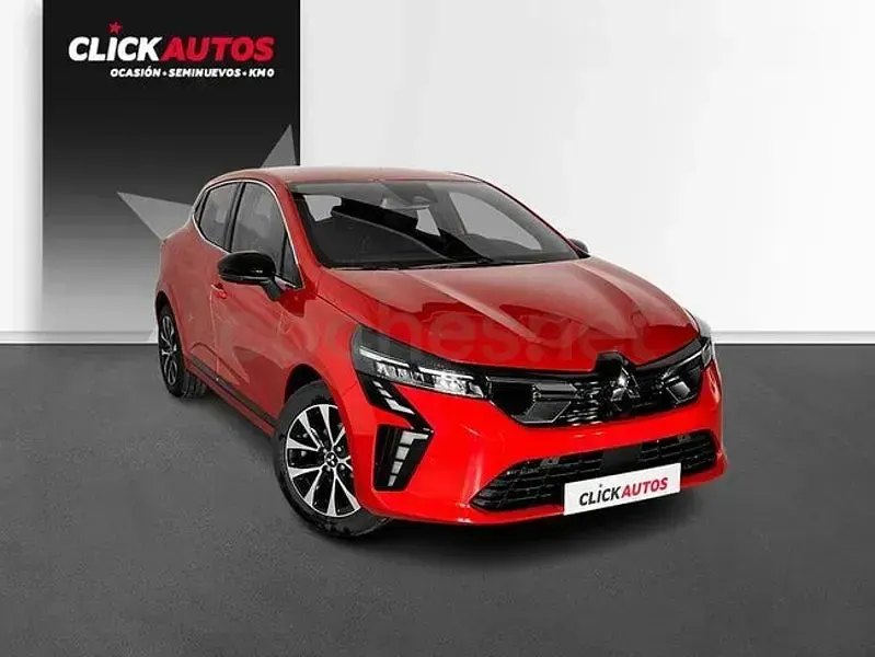 Usado Mitsubishi Colt 90 CV (66 kW) 2024 Rojo Utilitario