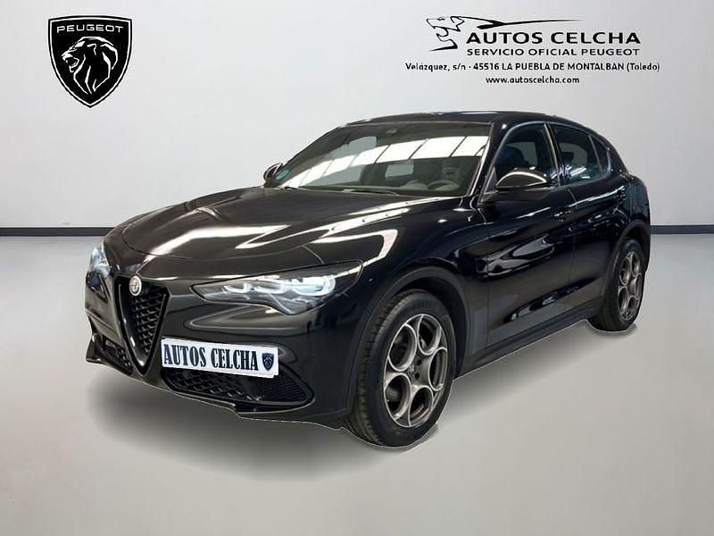 Usado Alfa Romeo Stelvio Sprint 160 CV (117 kW) 2023 Negro SUV