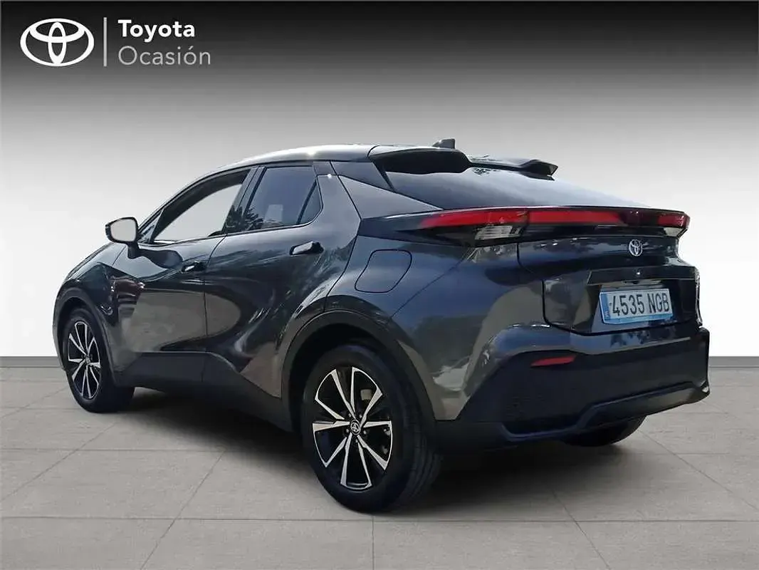 Usado Toyota Auris Advance 136 CV (100 kW) 2025 Utilitario