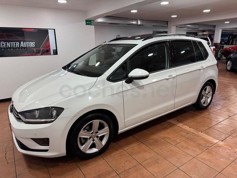Usado VW Golf Sportsvan Advance 150 CV (110 kW) 2017 Blanco Monovolumen