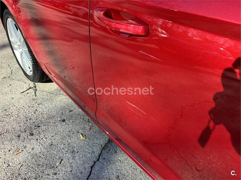 Usado Seat Leon FR 130 CV (95 kW) 2019 Rojo Berlina