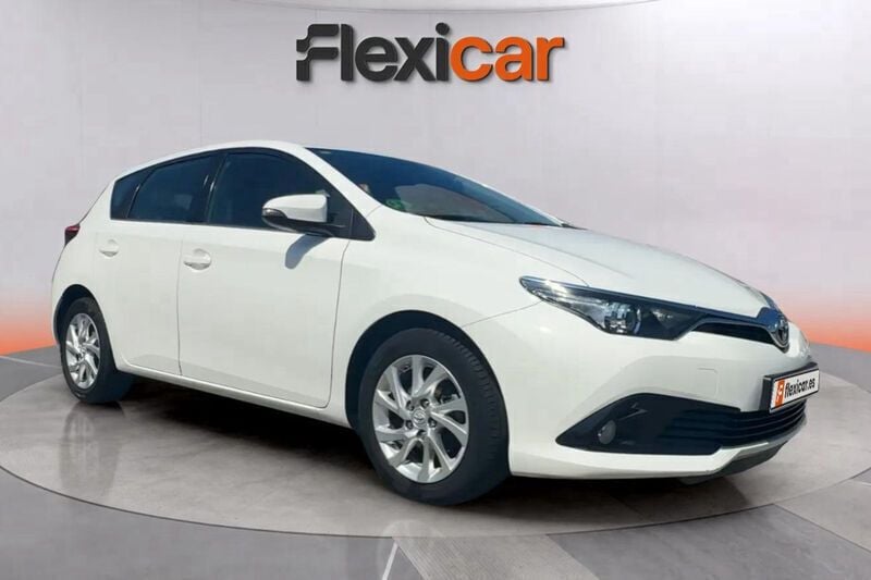 Blanco Usado 2018 Toyota Auris Active Berlina | 13.290 € (Precio justo) - Imagen 1/4