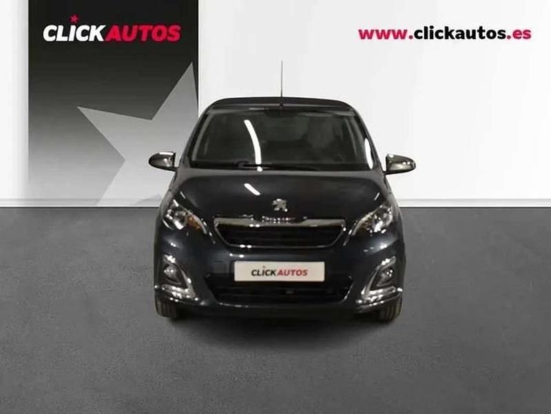 Usado Peugeot 108 Allure 72 CV (52 kW) 2021 Gris Utilitario