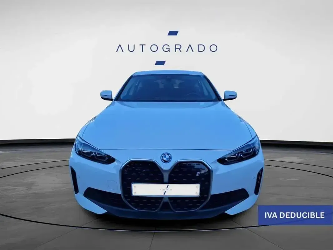 Usado BMW i4 210 kW (286 CV) 2024 Blanco Berlina