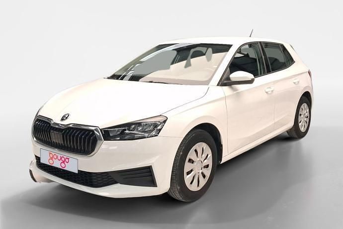 Usado Skoda Fabia Ambition 80 CV (58 kW) 2022 Blanco Utilitario