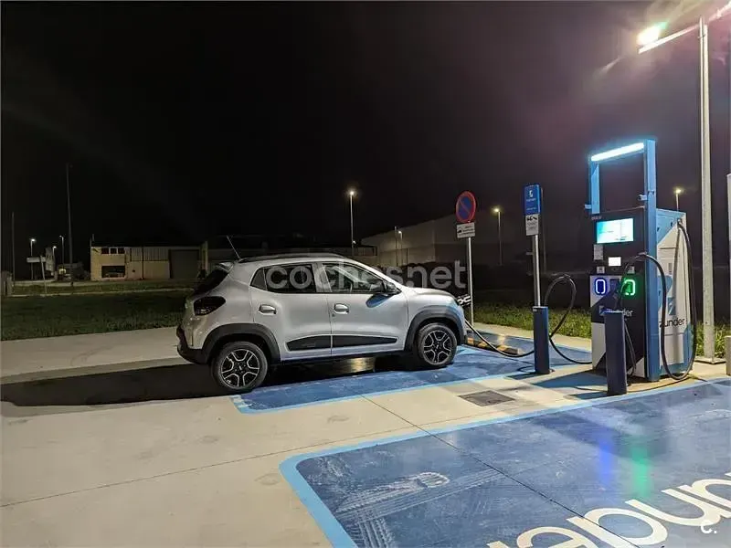 Usado Dacia Spring Expression 47 kW (65 CV) 2023 Eléctrico Utilitario
