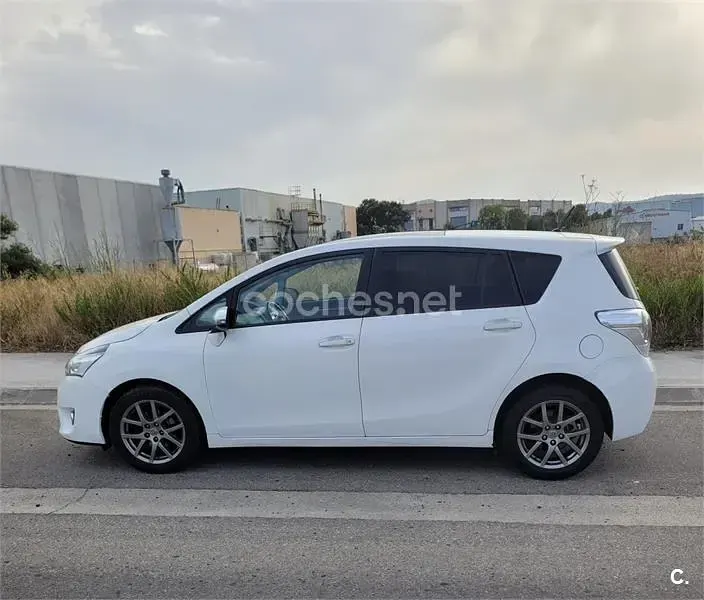 Usado Toyota Verso Advance 132 CV (97 kW) 2013 Blanco Monovolumen
