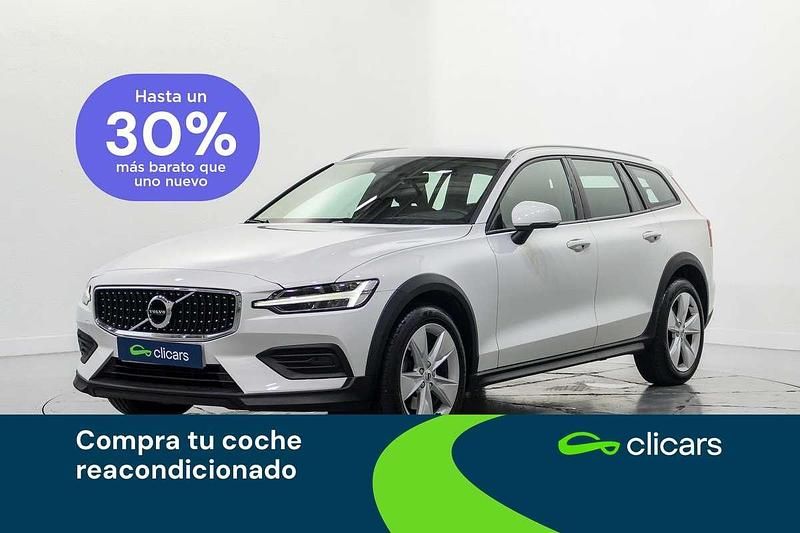 Blanco Usado 2021 Volvo V60 CC Familiar | 25.490 € (Super precio) - Imagen 1/4