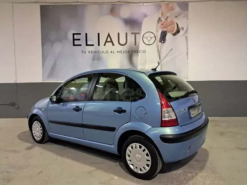 Usado Citroën C3 70 CV (51 kW) 2008 Azul Berlina