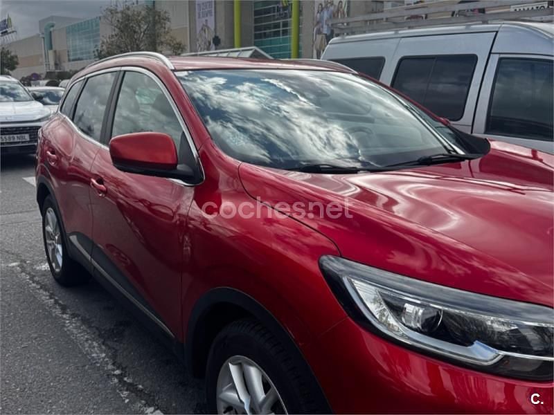 Usado Renault Kadjar XMOD 110 CV (80 kW) 2016 Rojo SUV