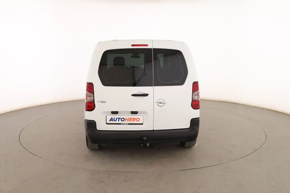 Usado Opel Combo Life Edition 102 CV (75 kW) 2021 Blanco Monovolumen