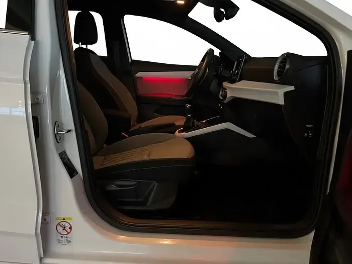 Usado Seat Ibiza 115 CV (84 kW) 2025 Blanco Utilitario